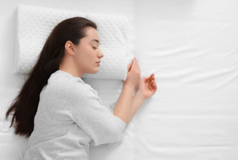>人はなぜ夢を見るの？夢を見る理由と、夢がもたらす効果